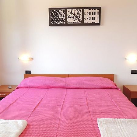 Albergo Il Terrazzino 비보 발렌티아 마리나 객실 사진