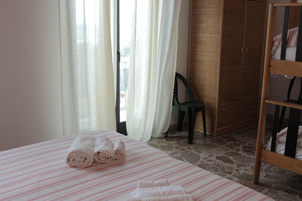 Albergo Il Terrazzino 비보 발렌티아 마리나 외부 사진